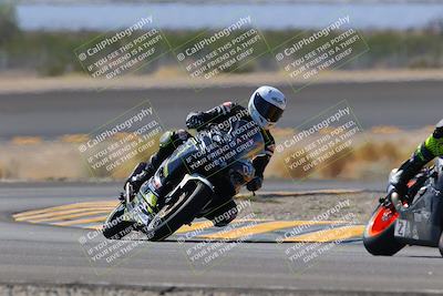 media/Oct-08-2022-SoCal Trackdays (Sat) [[1fc3beec89]]/Turn 14 (1050am)/